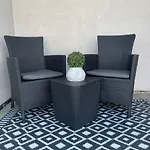 Luxury Penthouse With 3 Balconies -2 Bedrooms -petrus View Apartament