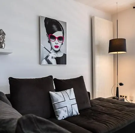 Luxury Penthouse With 3 Balconies -2 Bedrooms -petrus View *