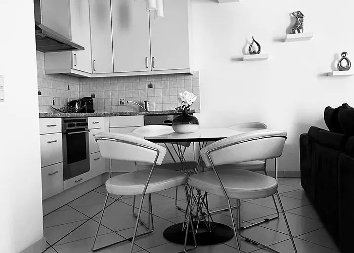 Luxury Penthouse With 3 Balconies -2 Bedrooms -petrus View Daire Lüksemburg